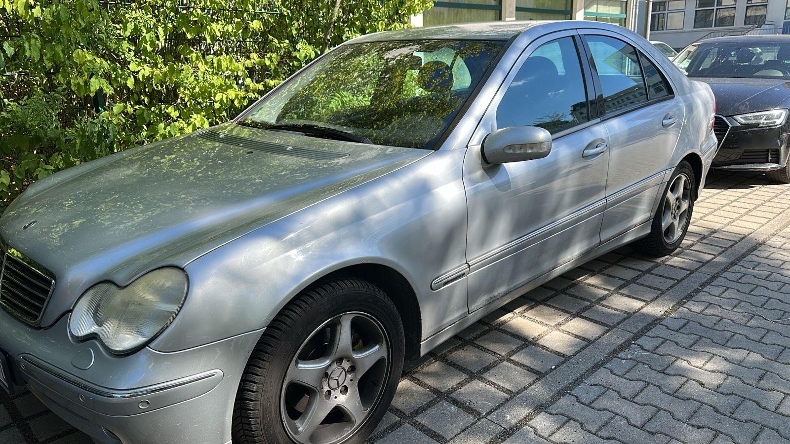 Mercedes-Benz C 200