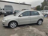 Toyota Corolla 1.4vvti, Klimaautomatik, Alufelgen, Top  - Toyota Corolla mit Benzin-Antrieb: Limousine, 1.4