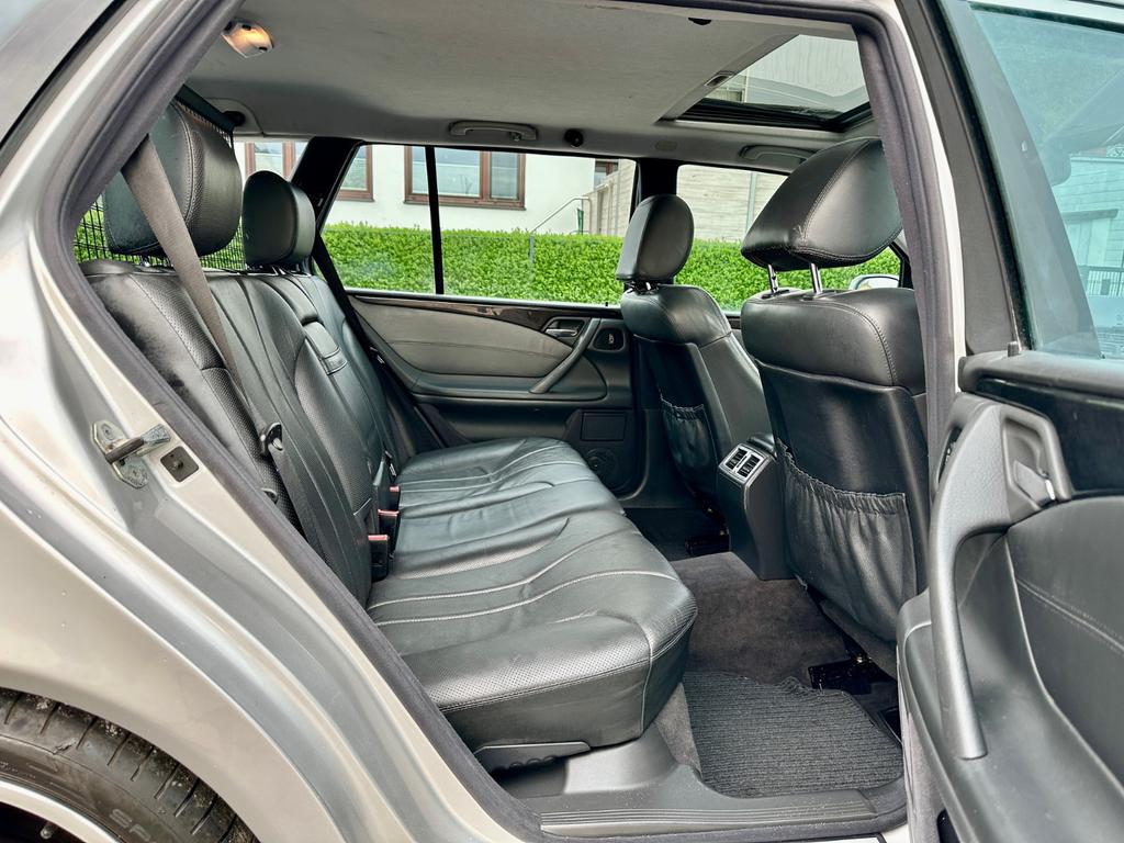 Mercedes-Benz E 55 AMG