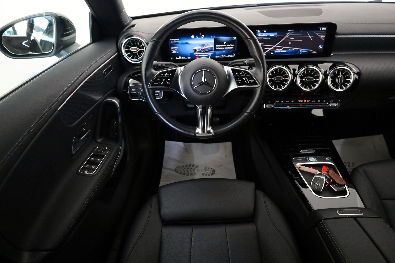 Fahrzeugabbildung Mercedes-Benz CLA 250 SB,Leder,Navi,LED,SH,Kamera,ACC,FACELIFT