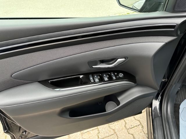 Fahrzeugabbildung Hyundai TUCSON 1.6 T-GDI 48V-Hybrid Apple CarPlay Androi