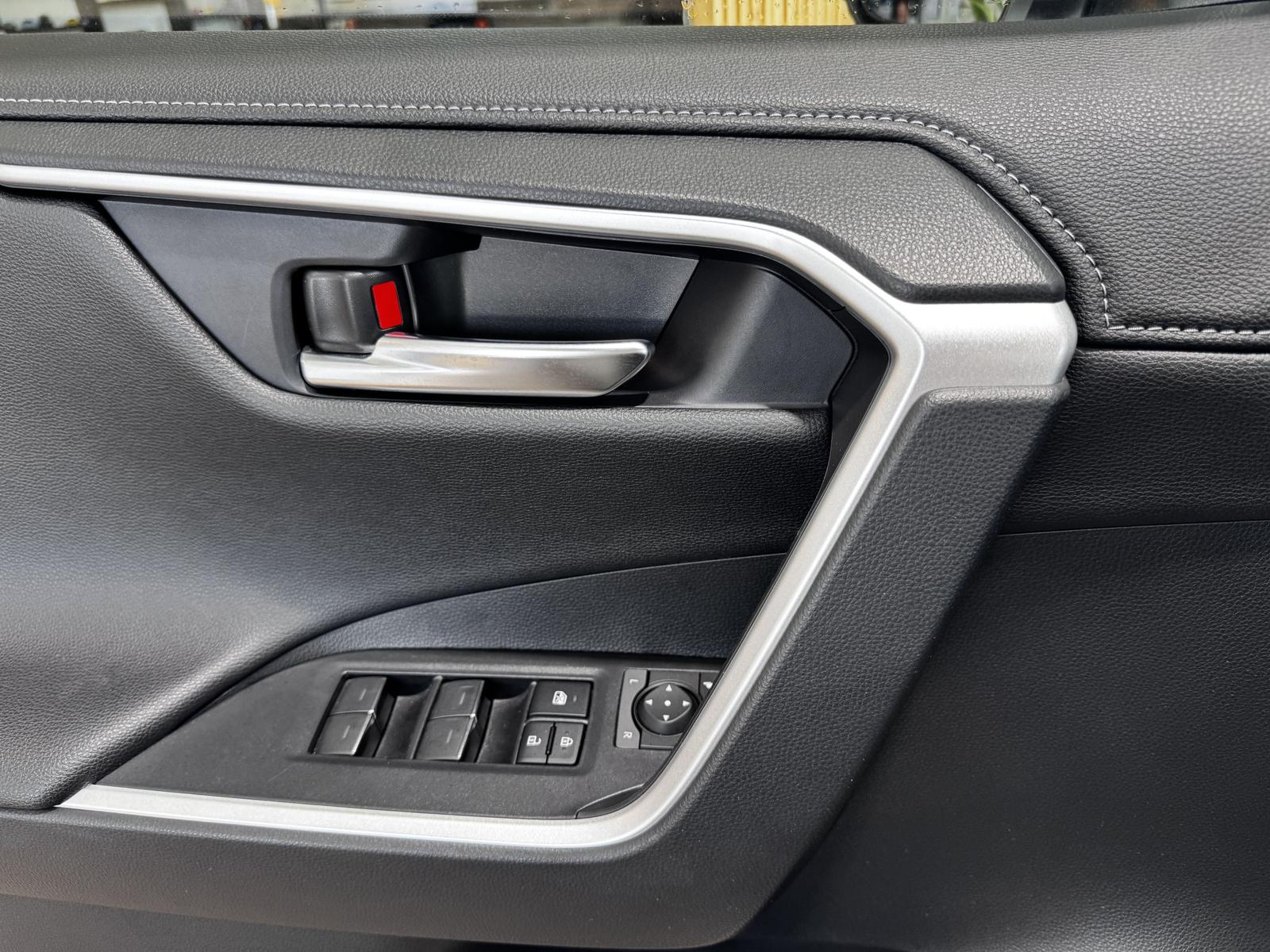 Toyota RAV4 Hybrid Business Edition R.Cam ACC LED