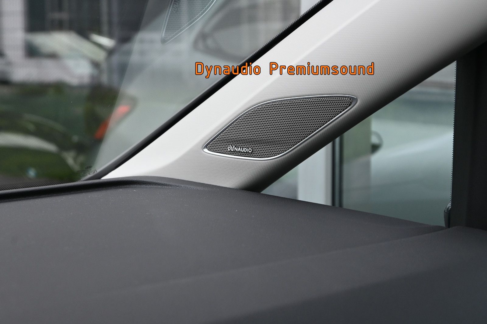 Fahrzeugabbildung Volkswagen Touran 2.0 TDI °UVP61.090€°ACC°AHK°DYN°PANO°SHZG