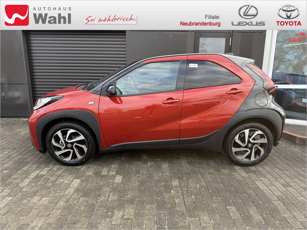Toyota Aygo X 1.0 Teamplayer imagem 3