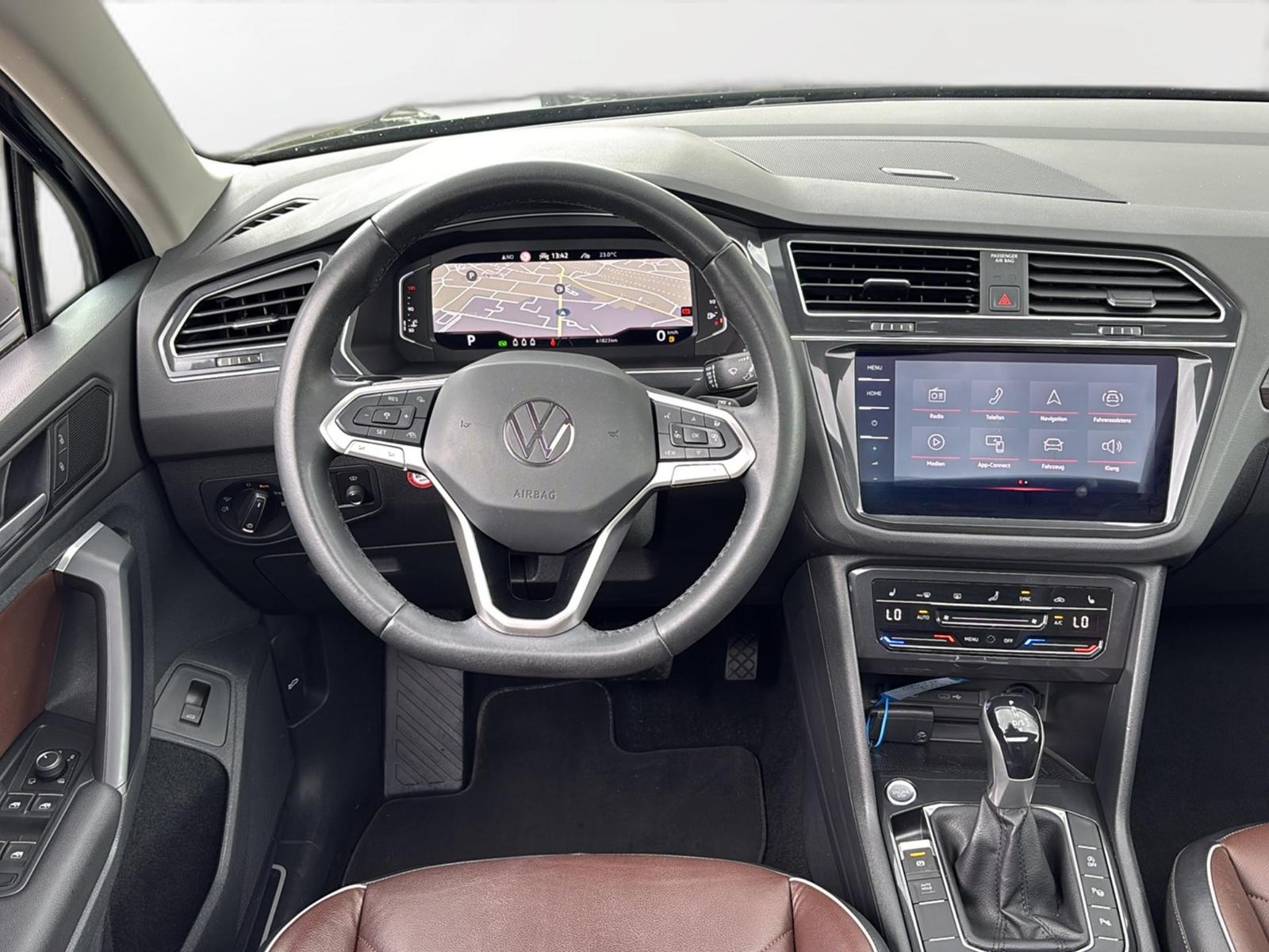Volkswagen Tiguan Elegance 4M MATRIX+PANO+HUD+LEDER+VOLL!!