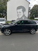 Volkswagen Touareg 3.0 V6 TDI SCR Tiptronic - - VW Touareg Gebrauchtwagen in Kassel