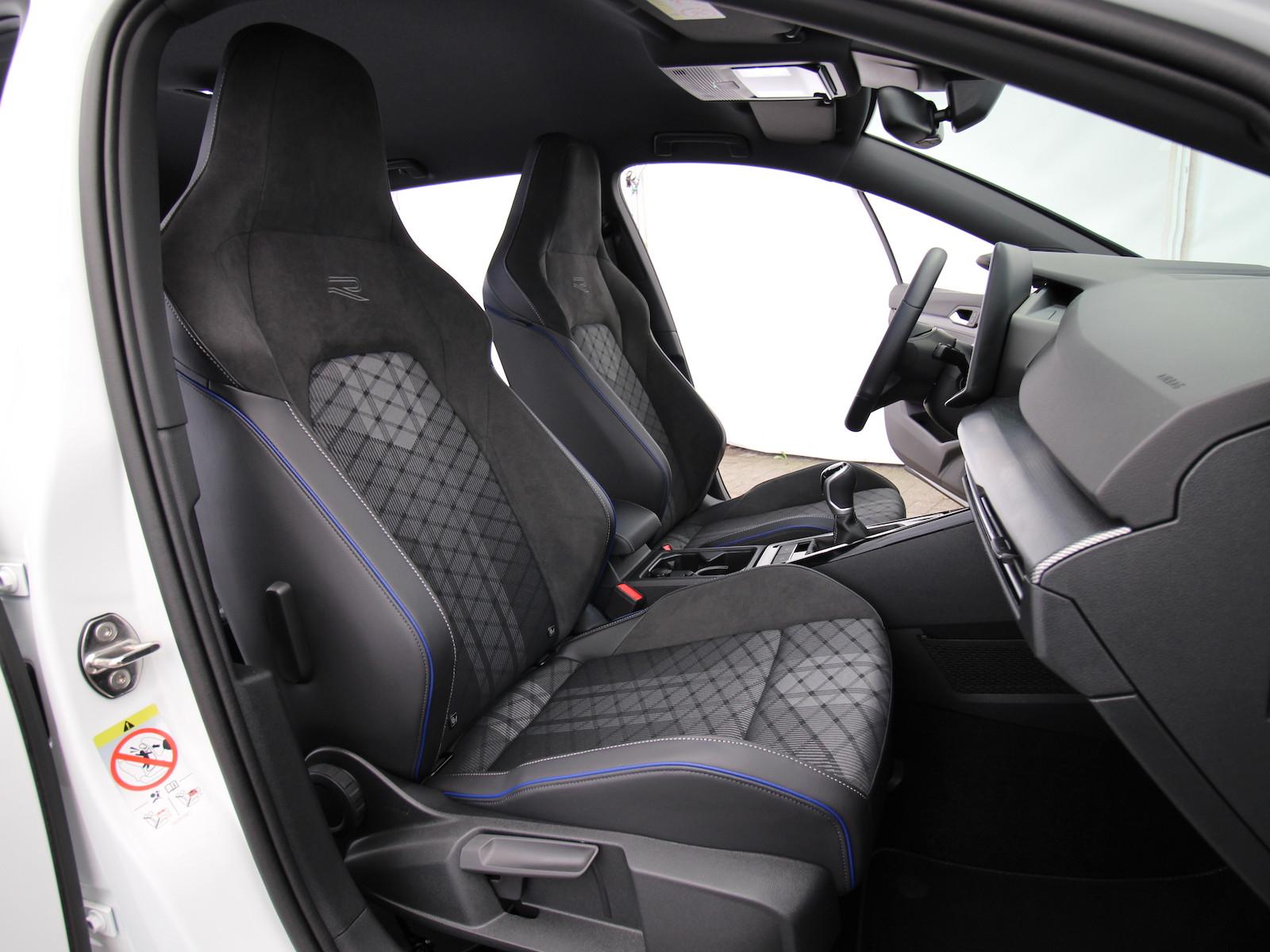 Volkswagen Golf VIII Variant 1.5 TSI R-Line LED+KAMERA+ACC, миниатюра 17