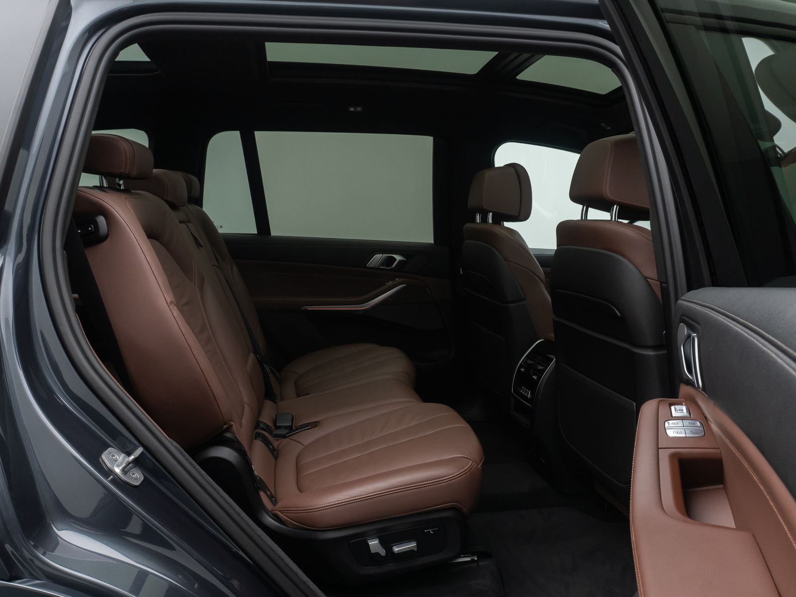 Fahrzeugabbildung BMW X7 M50i SoftClose Laser 360°H/K Panorama HUD ACC