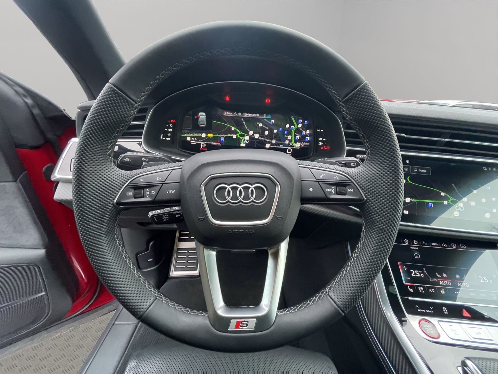Audi SQ8 - Bild 13