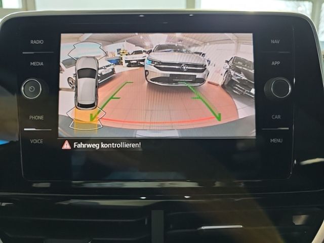 Fahrzeugabbildung Volkswagen T-Roc 1.5 TSI DSG R-Line NAVI AHK LED RFK SHZ