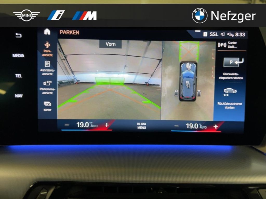 BMW 223 Active Tourer i M Sport H&K HUD PANO RFK foto 17