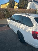Skoda Octavia 2.0 TDI DSG RS Combi RS - Skoda Octavia mit Diesel-Antrieb: Standheizung, Kombi