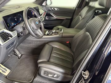 BMW X7 M60 - 11