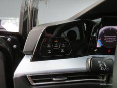 VW Golf VIII 2.0 TDI Goal DSG LED Nav Rfk Ahk ACC VW Golf VIII 2.0 TDI Goal DSG LED Nav Rfk Ahk ACC