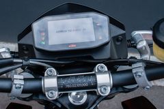 KTM Duke 690 R + A2 / 35 kW  + Akra + IXS Taschen