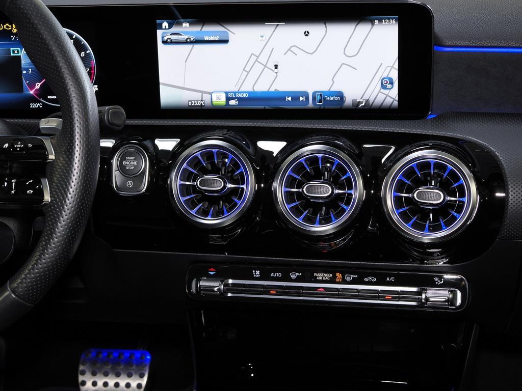Mercedes-Benz A-Class 4M AUT DynLicht Kam. KeyLess KlimaA LM, миниатюра 10