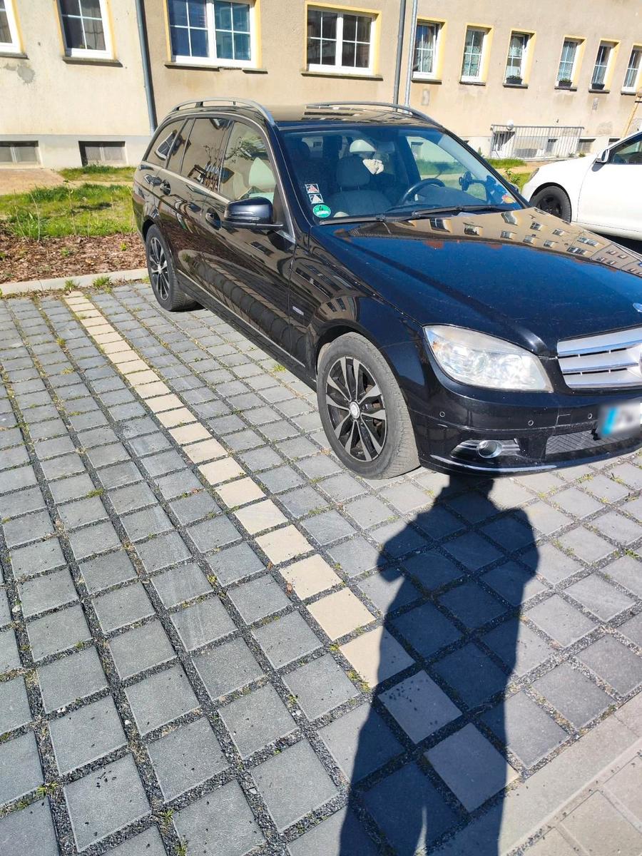 Mercedes-Benz 220 2010 — vehicle for AFU Ukraine