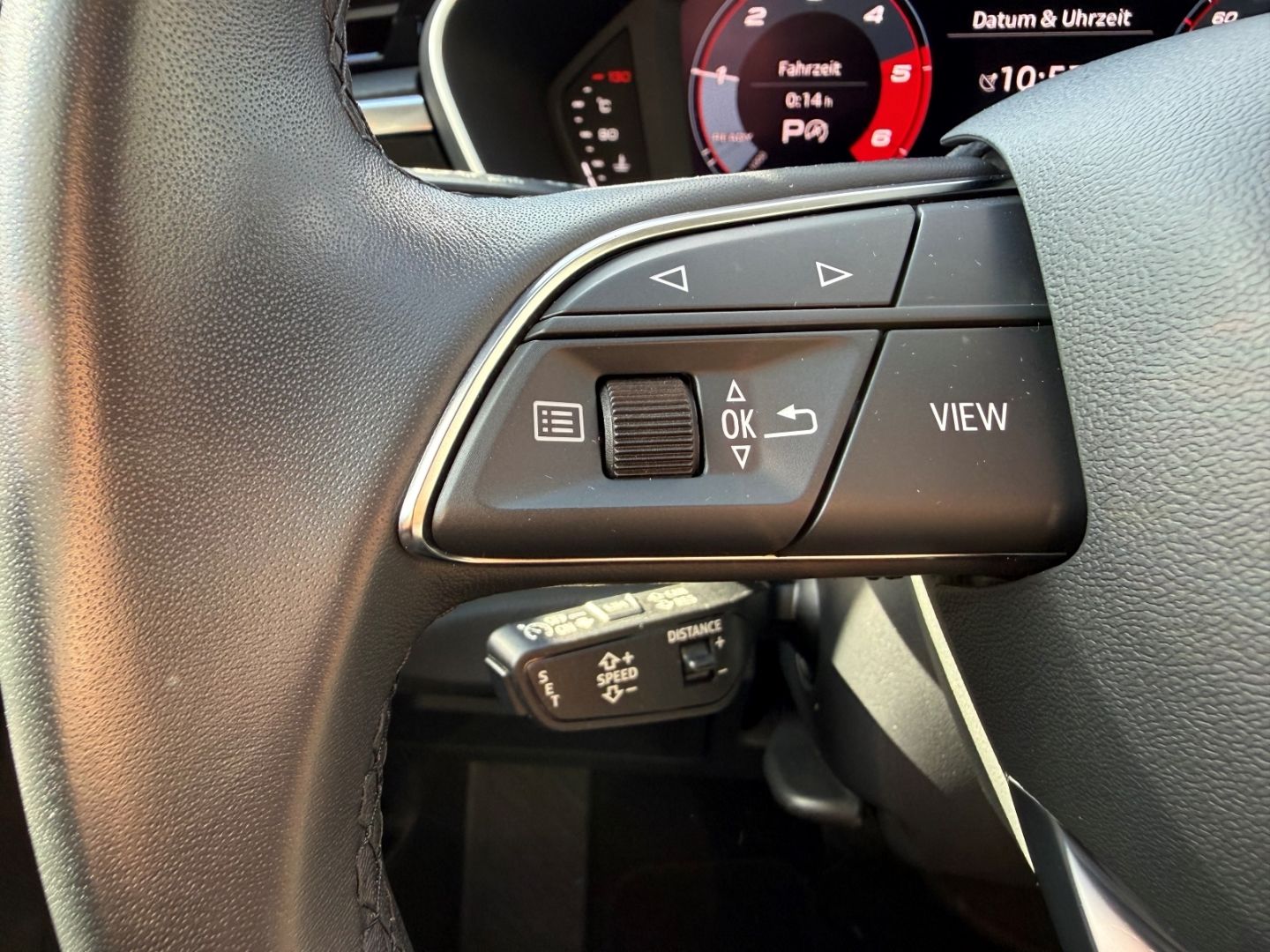 Fahrzeugabbildung Audi Q3 35 TDI S Line LED ACC TWA Navi el. Heckkl. Fu