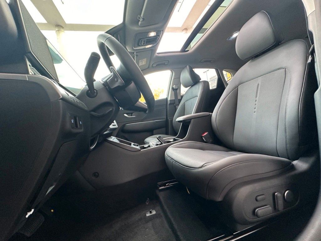Fahrzeugabbildung Hyundai KONA Prime 1.6l 198PS Glasschiebedach/Bose!