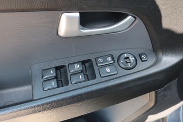 KIA Sportage - 12