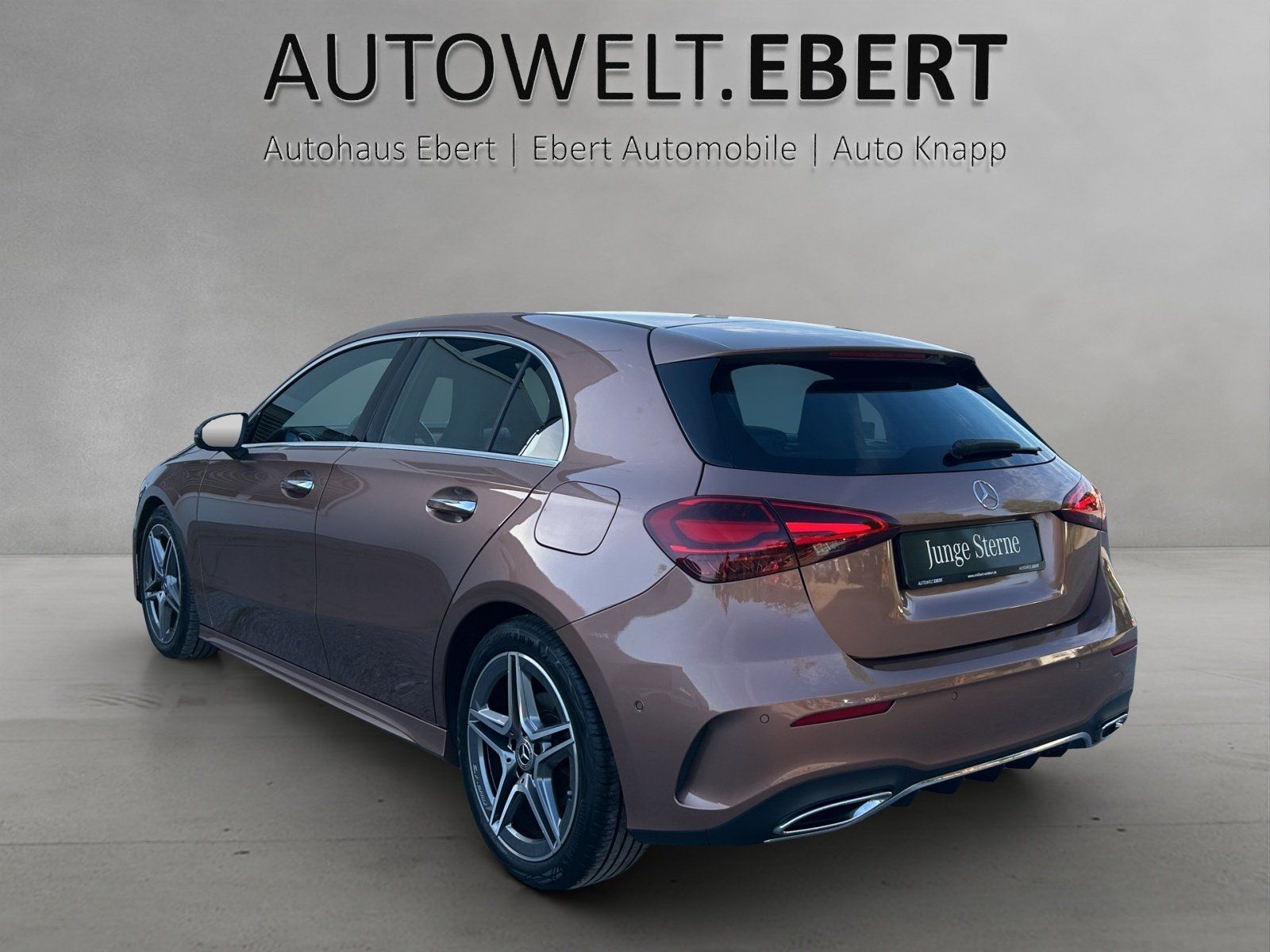 Fahrzeugabbildung Mercedes-Benz A 200 d AMG+ Kamera KeyGo LED Pano DISTRO Ambien