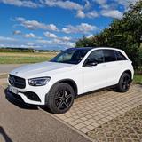 Mercedes-Benz GLC 220 d 4MATIC Autom. -AHKLuftfederungPanorama - Mercedes-Benz GLC 220 Gebrauchtwagen in Stuttgart