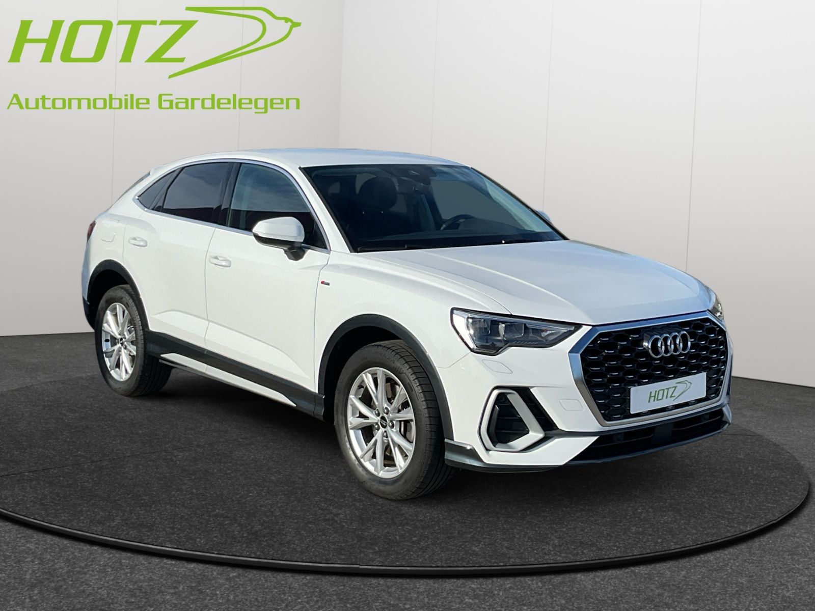Audi Q3 Sportback 45 TFSI e S-tronic Rückkam Multilen foto 8