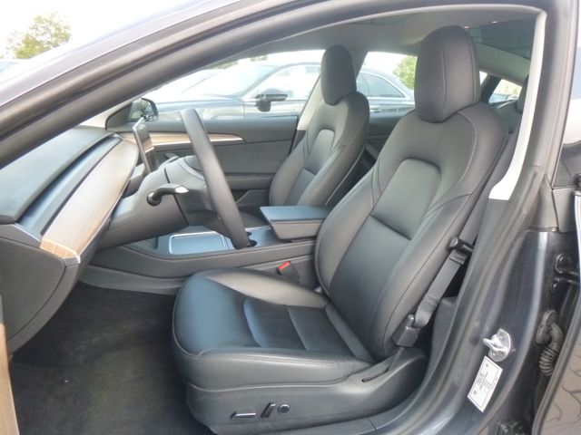 Fahrzeugabbildung Tesla Model 3 Long Range Dual AWD Facelift