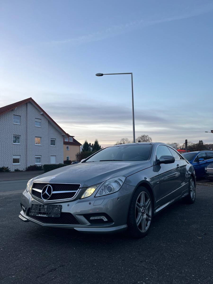 Mercedes-Benz E 350 Coupe AMG-LINE/H&K/SPORTFAHRWERK/PANODACH