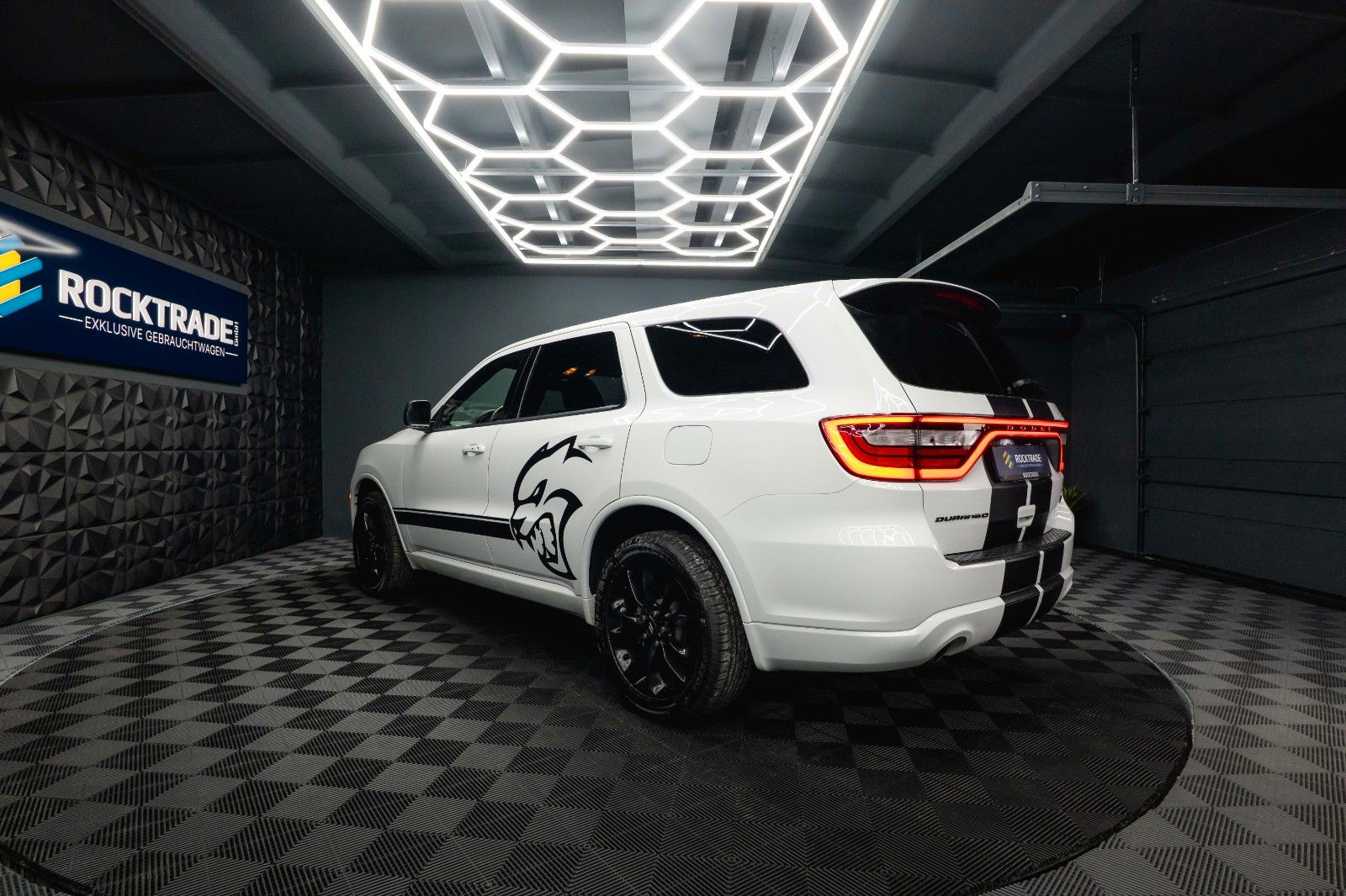 Fahrzeugabbildung Dodge Durango 3.6 V6 GT 4x4 SRT Night-Paket Modell 22