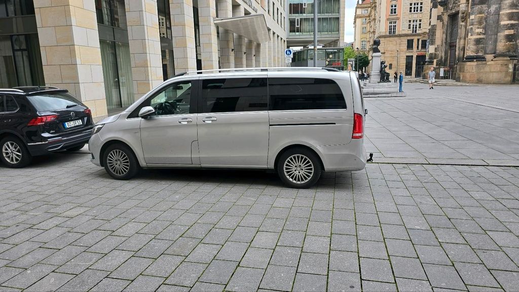 Image of Mercedes-Benz V 250