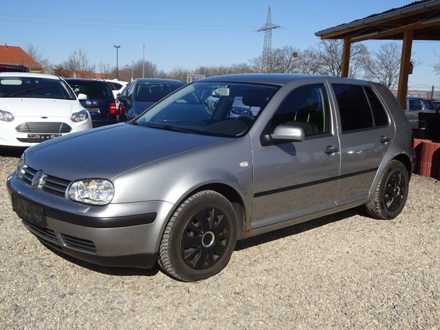 Volkswagen Golf 1.6 Special