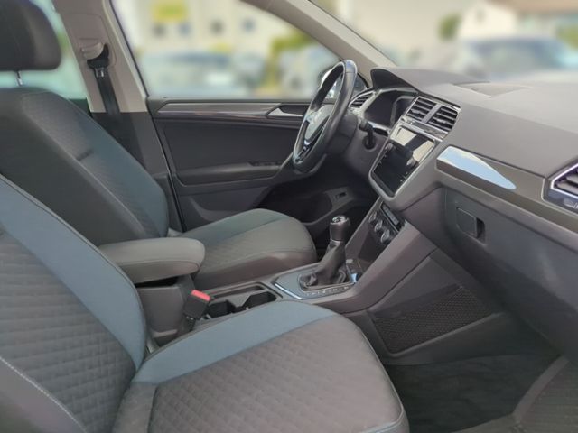 Fahrzeugabbildung Volkswagen Tiguan 2.0 TDI IQ.DRIVE R-Line AHK ACC PANODACH