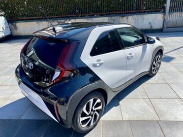 Toyota Aygo (X) - 10