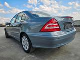 Mercedes-Benz mersedes c klasse - Mercedes-Benz aus 2004: Klasse