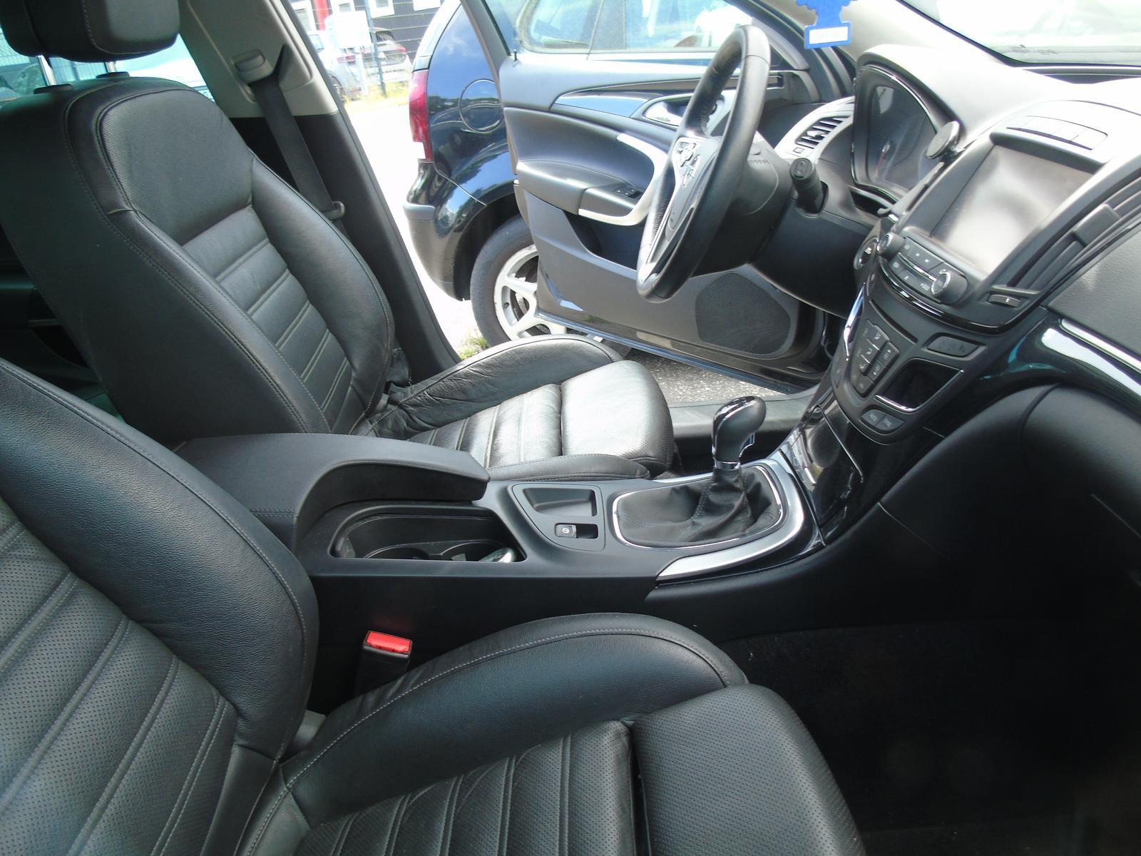 Opel Insignia 2015 — photo 10