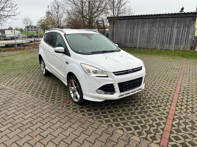 Ford Kuga Individual 2,0L AUtomatik 4X4  EU6