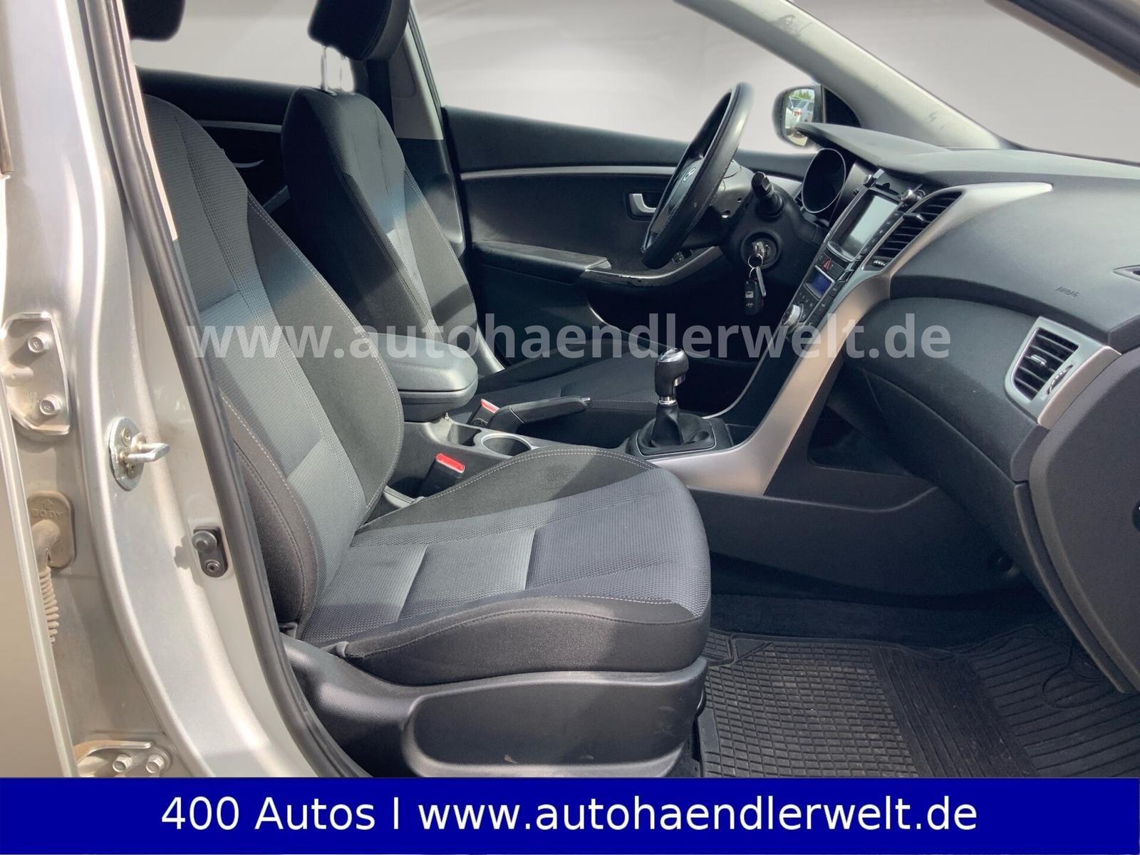 Hyundai i30 2015 — photo 13