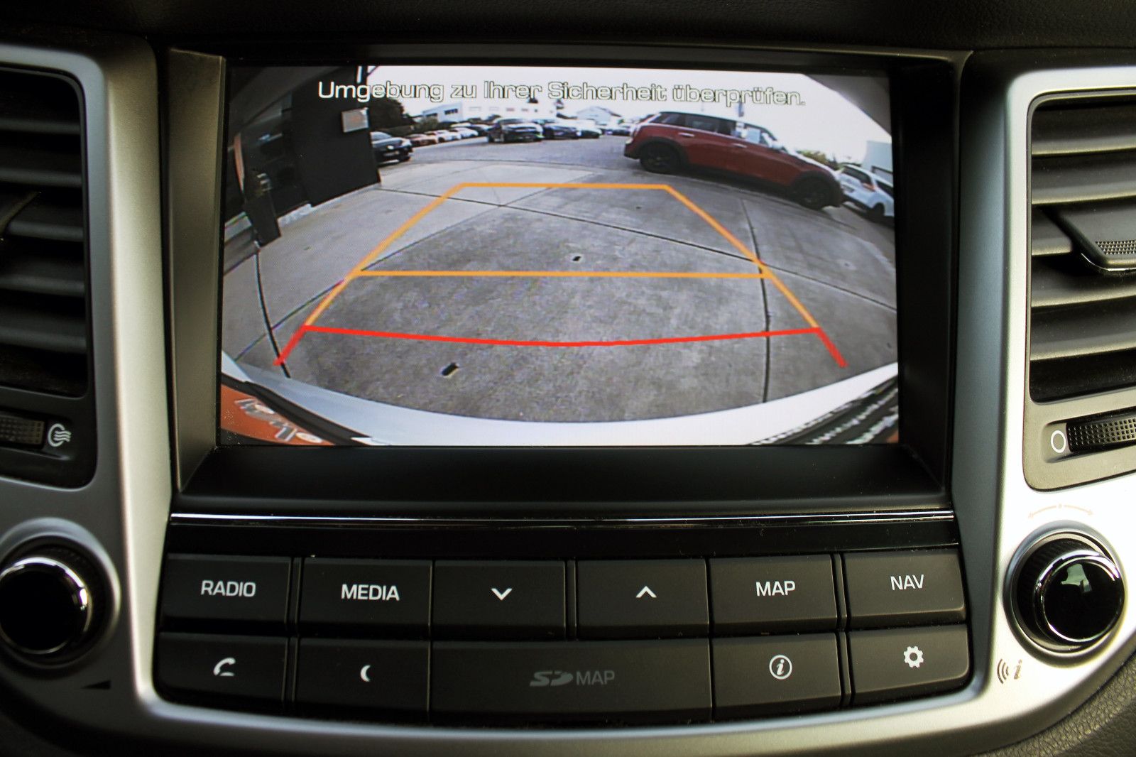 Fahrzeugabbildung Hyundai Tucson 1.6 Turbo Premium 4WD LED SHZ AHK KAM BT