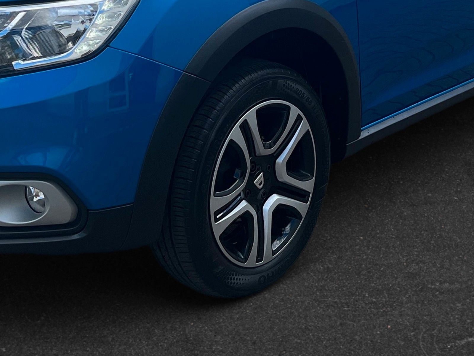 Dacia Sandero II Stepway Celebration – Bild 7
