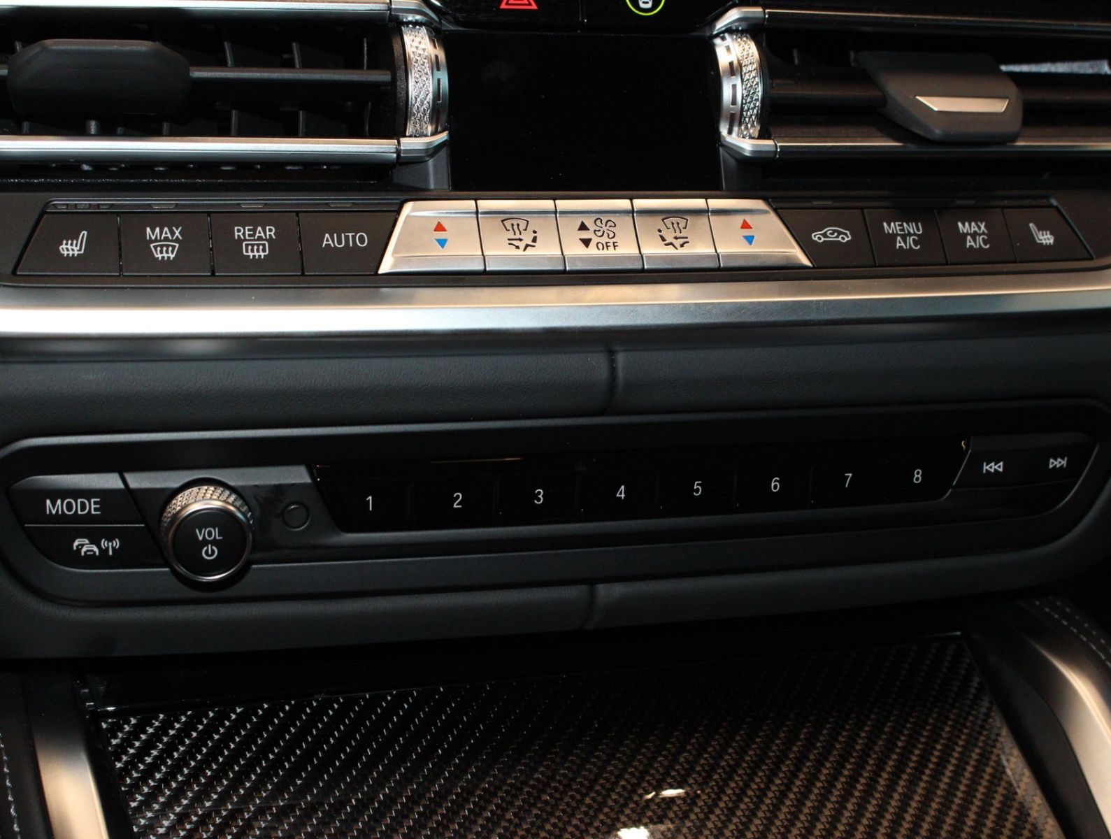 Fahrzeugabbildung BMW M4 Coupe M xDrive Competition HUD*Laser*360°