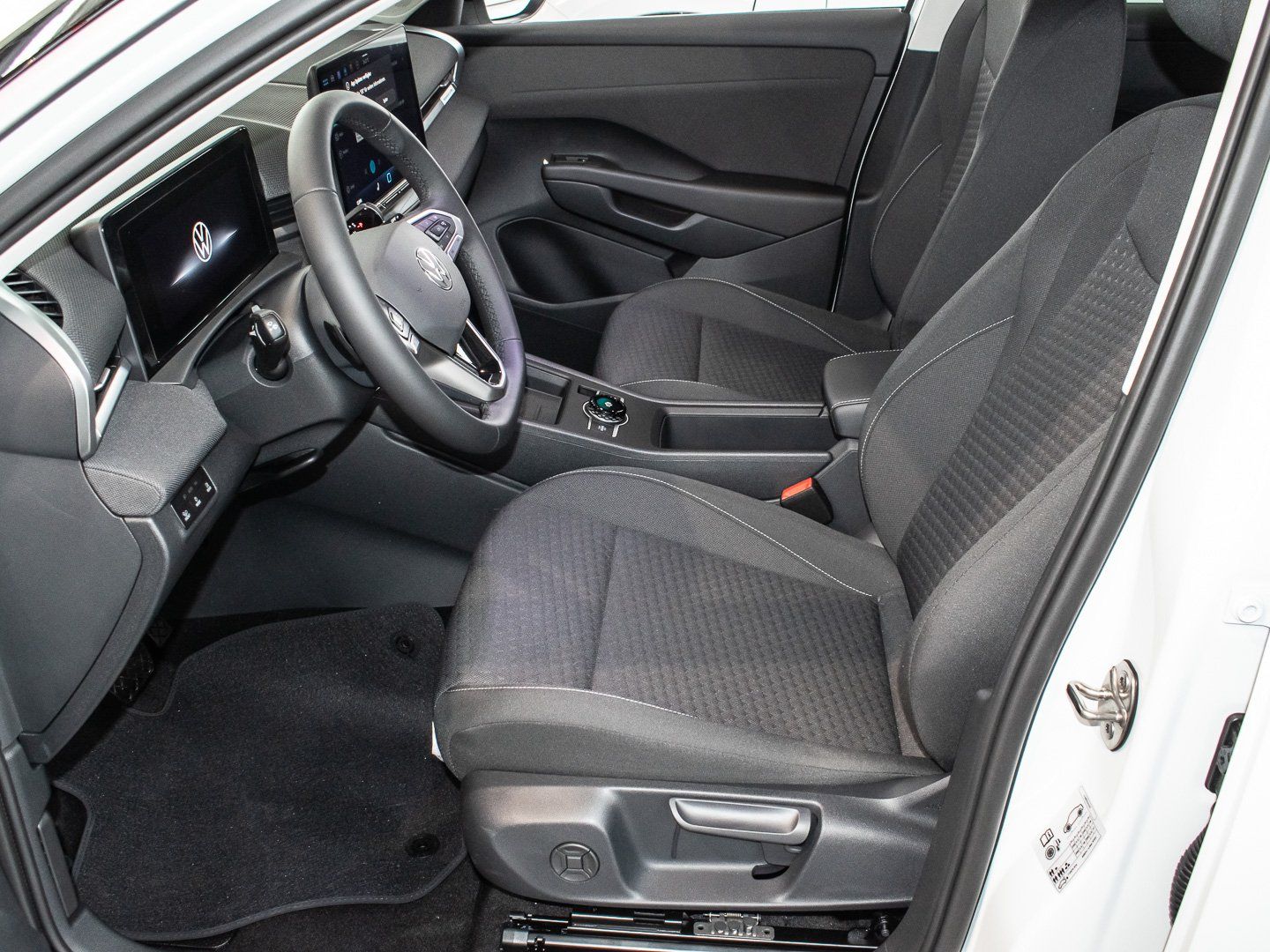 Volkswagen T-Roc - Bild 14