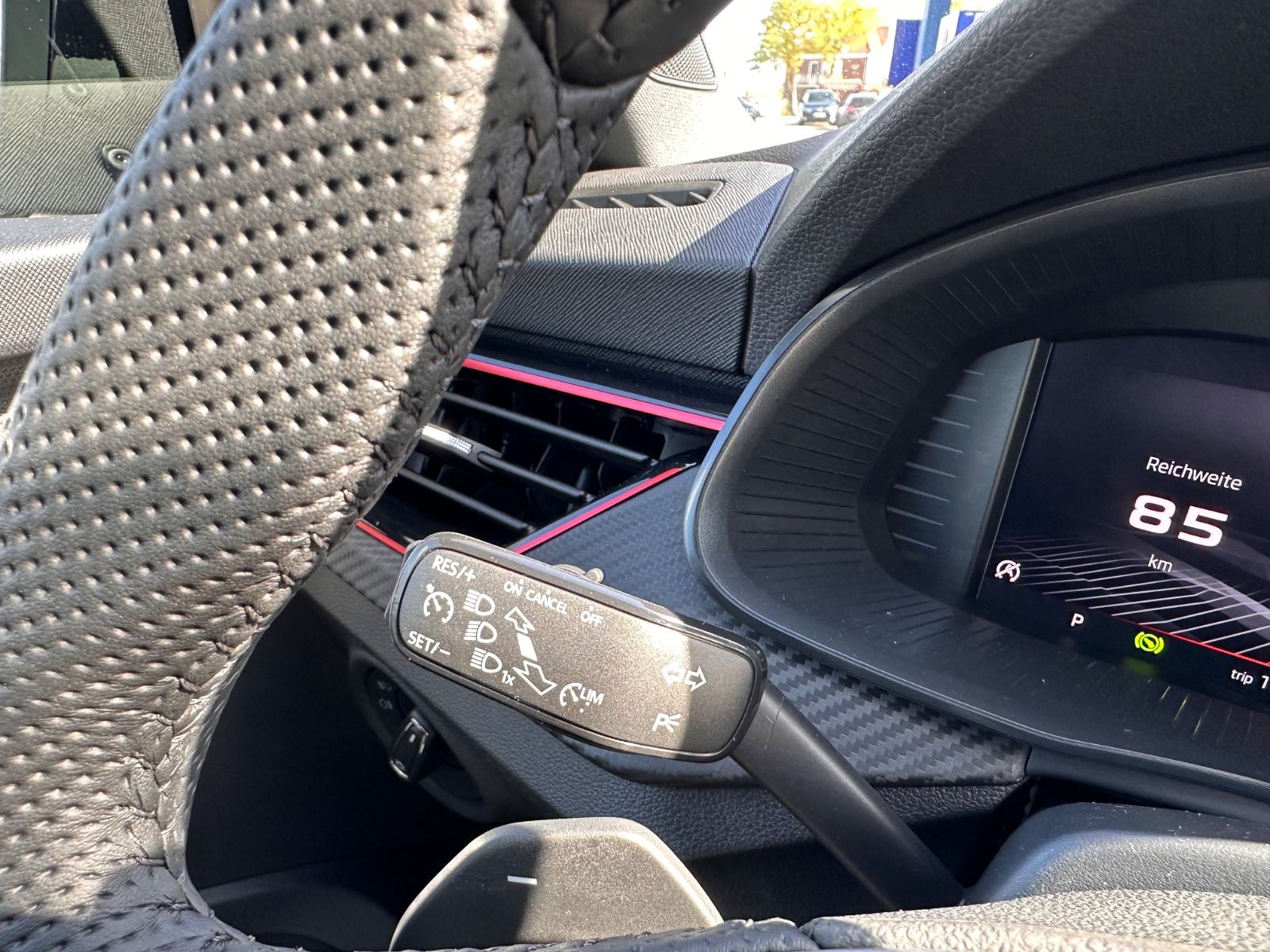 Fahrzeugabbildung SKODA Scala Monte Carlo 1.0 TSI DSG Matrix/Pano/LED