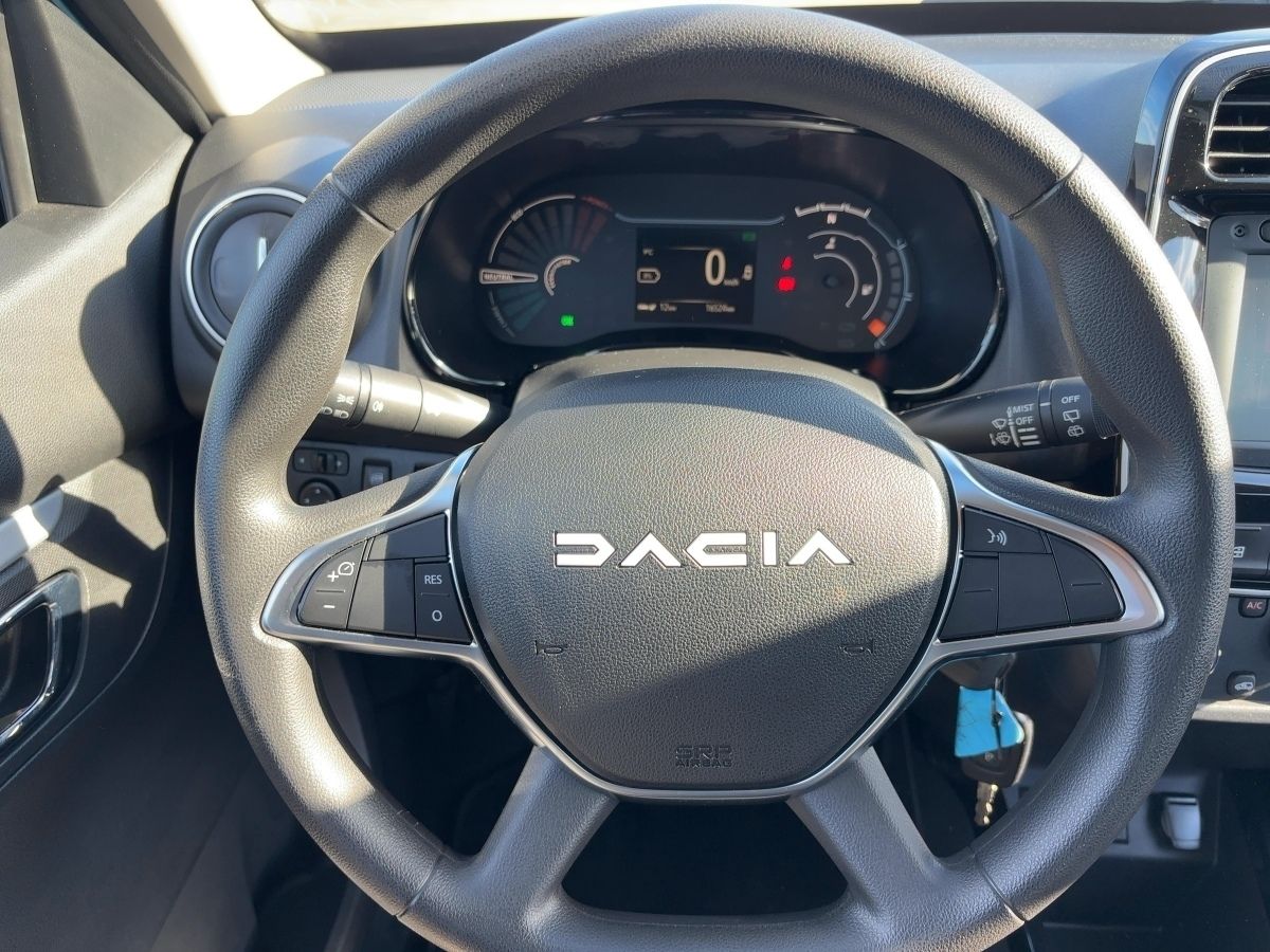 Fahrzeugabbildung Dacia Spring Essential 45 CCS Kamera