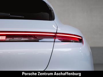 صورة 7 لـ 2026 Porsche TAYCAN