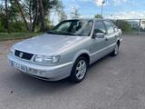 Volkswagen Passat 1.8 GL - Volkswagen Passat: Gl