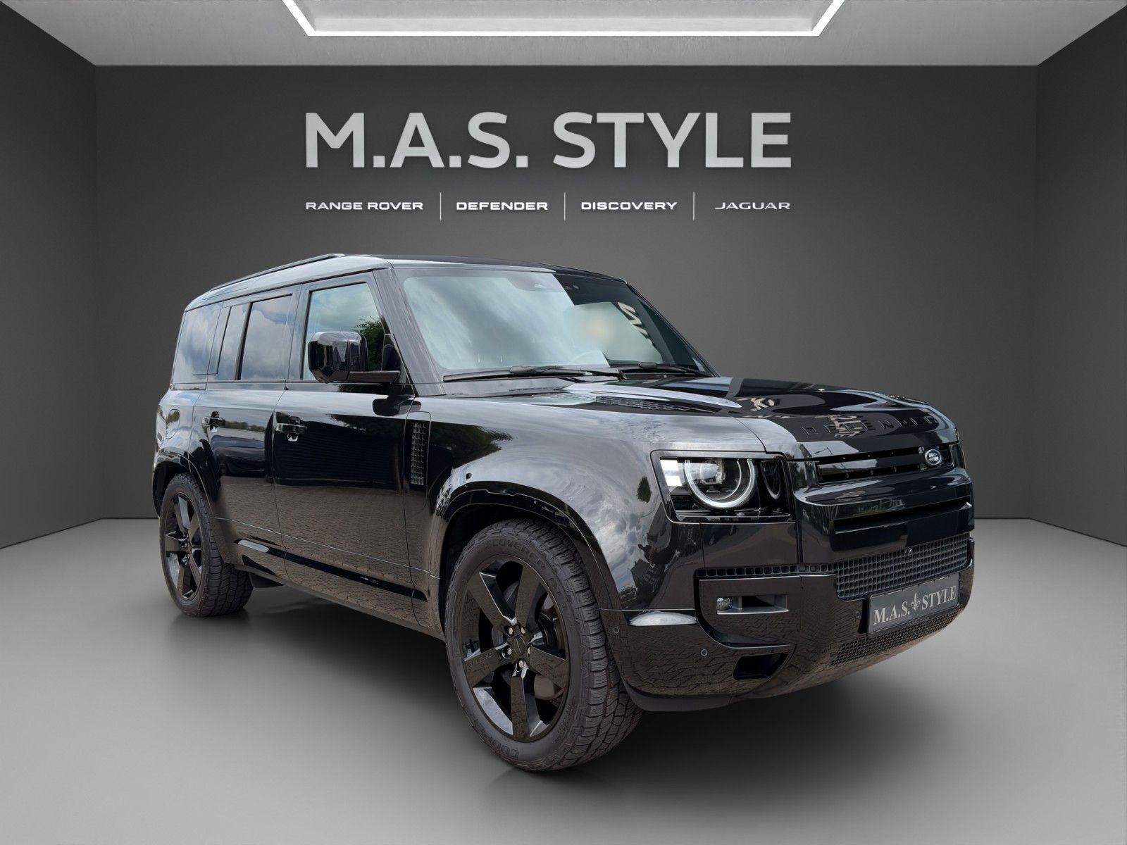 Fahrzeugabbildung Land Rover Defender 110 P425 X-Dynamic HSE MY2026