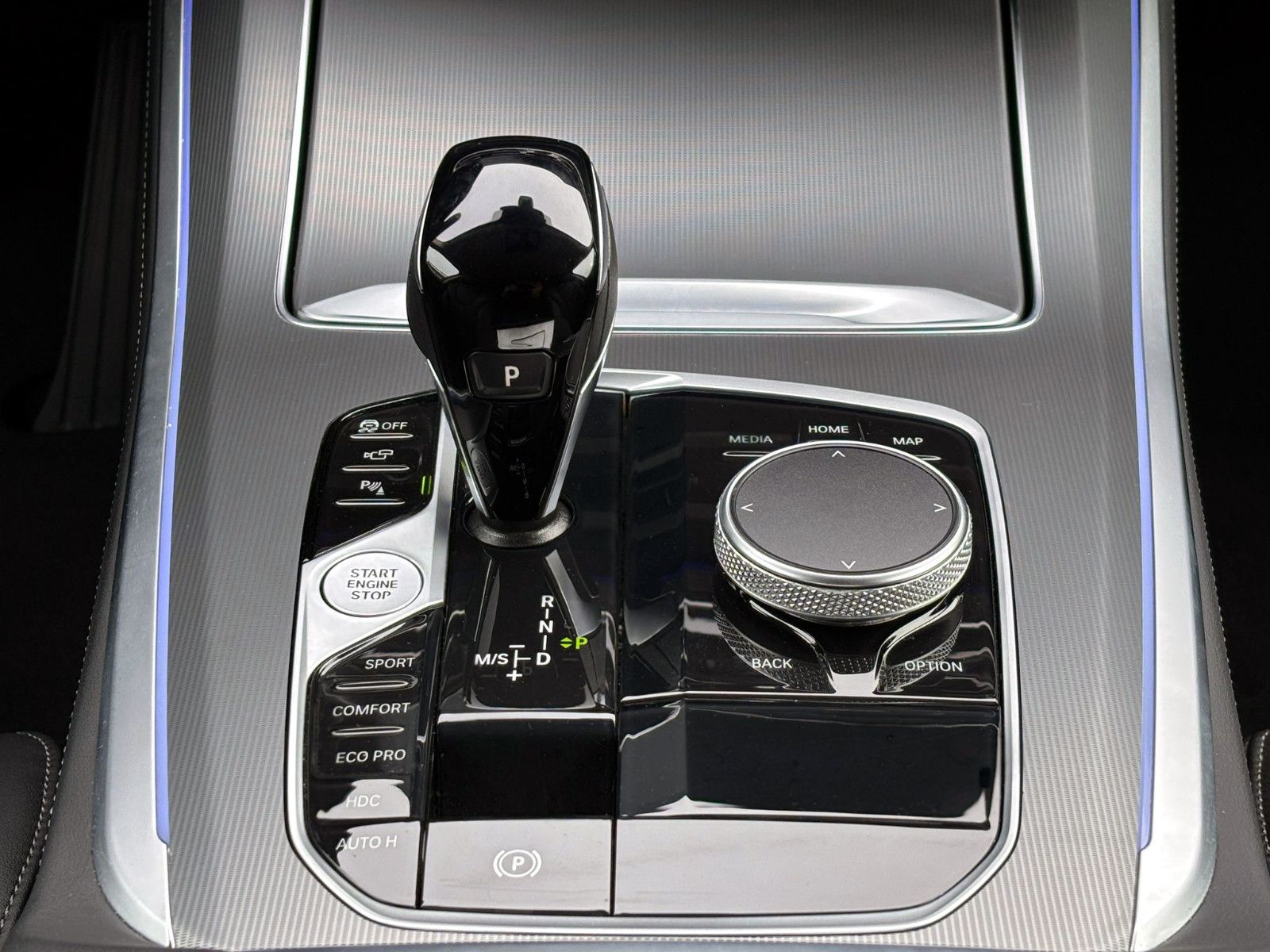 Fahrzeugabbildung BMW X5 xDrive 40i Steptr. ACC 360° LED CarPlay SHZ