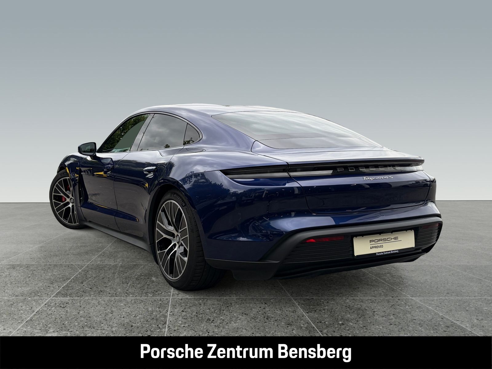 Porsche Taycan 4S imagem 3
