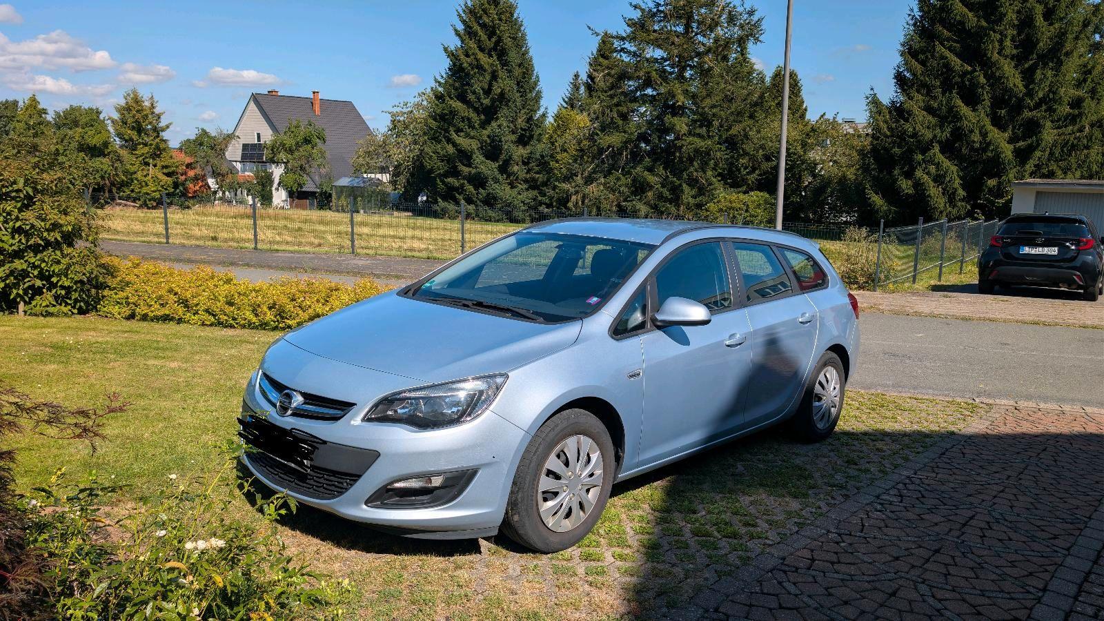 Opel Astra 2014 — photo 9